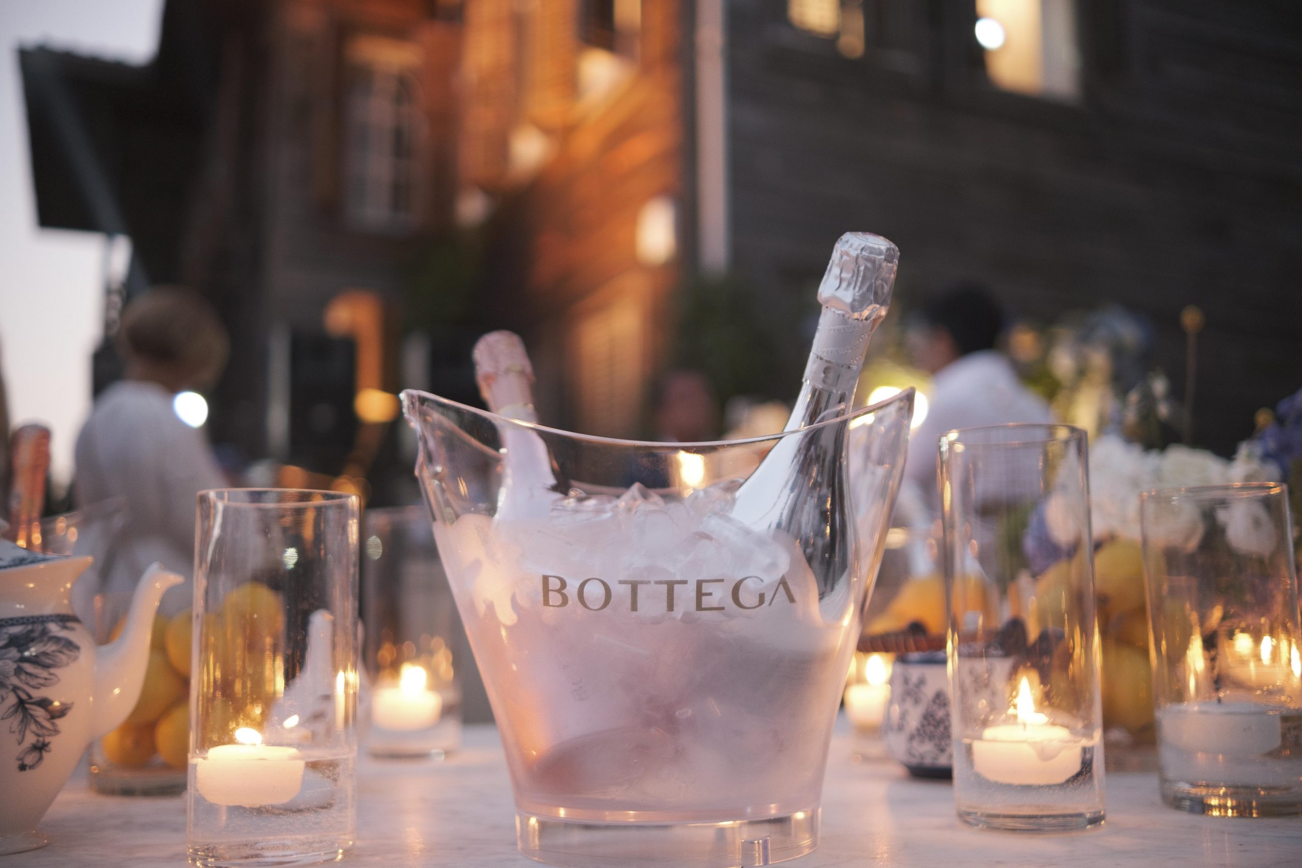 Bottiglie Prosecco Bottega ad una festa